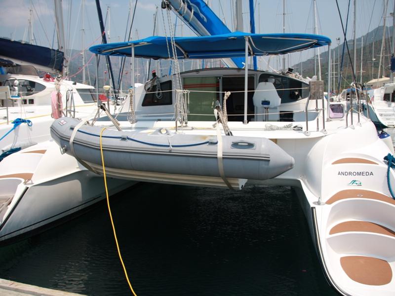 Book yachts online - catamaran - Athena 38 - Andromeda 1 - rent