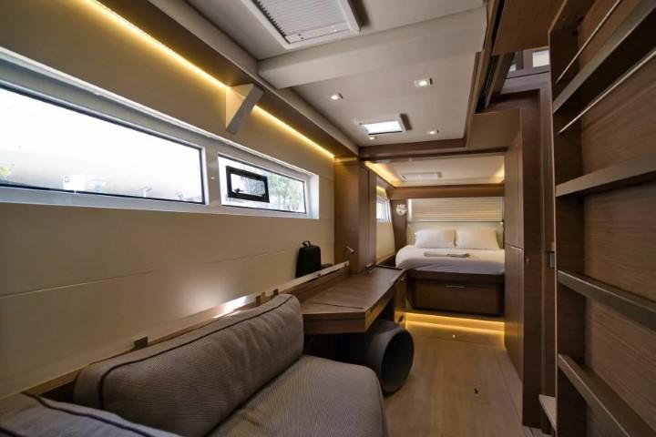 Book yachts online - catamaran - Lagoon 50 - INVICTUS II - rent