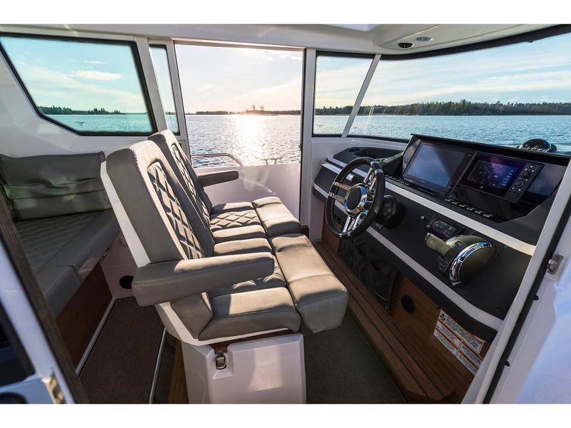 Book yachts online - motorboat - Axopar 28 - Helena - rent