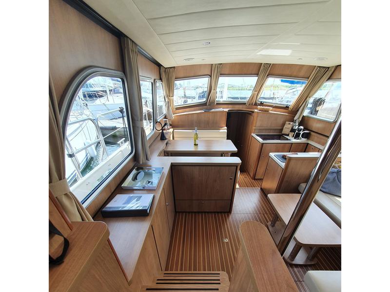 Book yachts online - motorboat - Linssen GS 40.0 AC - Telesto - rent