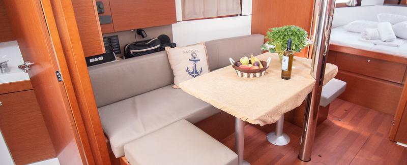 Book yachts online - sailboat - Oceanis 38.1 - MARISA - rent