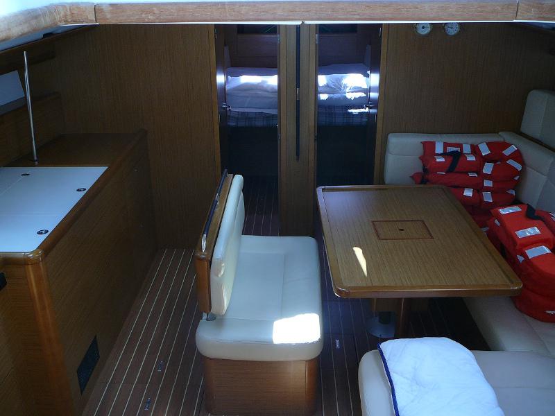 Book yachts online - sailboat - Sun Odyssey 49i - Vila I - rent