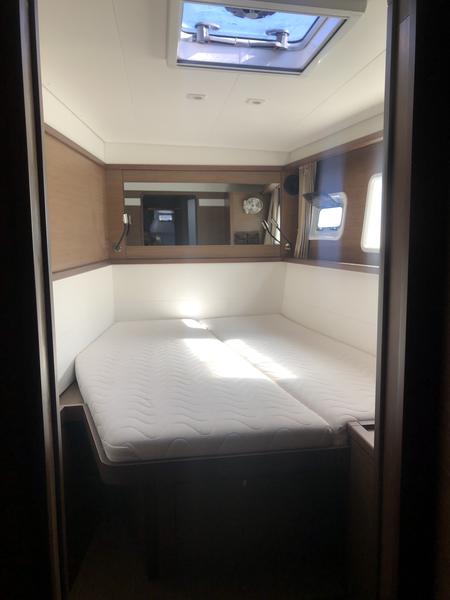 Book yachts online - catamaran - Lagoon 450 - Violetta - rent