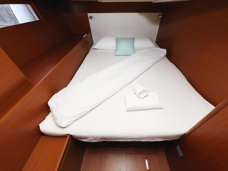 Book yachts online - sailboat - Oceanis 51.1 - GREY GOOSE  - rent