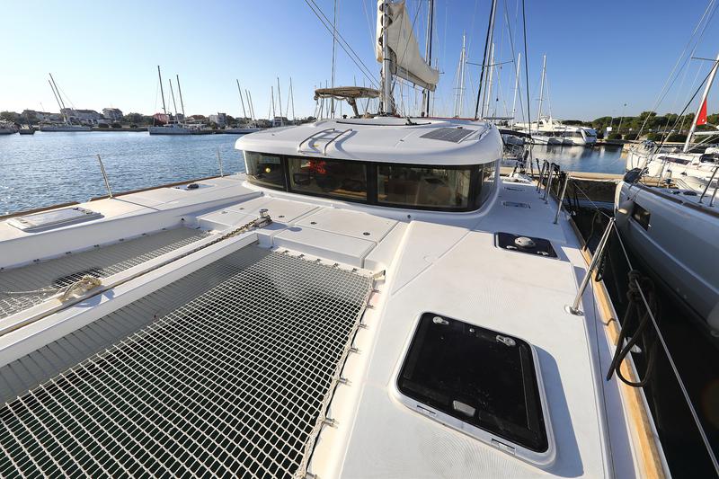 Book yachts online - catamaran - Lagoon 39 - PULPO - rent