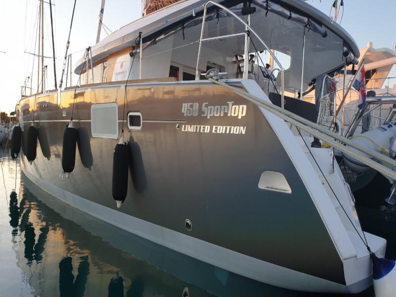 Book yachts online - catamaran - Lagoon 450 - OASIS - rent