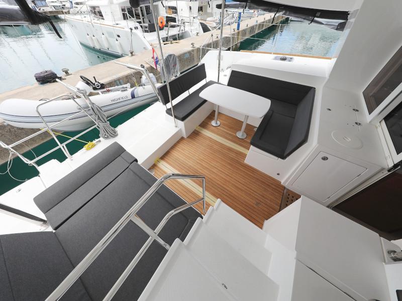 Book yachts online - catamaran - Lagoon 450 - OASIS - rent