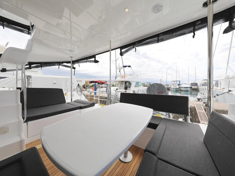 Book yachts online - catamaran - Lagoon 450 - OASIS - rent