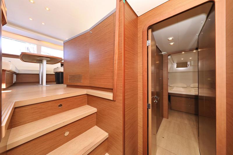 Book yachts online - catamaran - Lagoon 450 F - MUST HAVE - rent