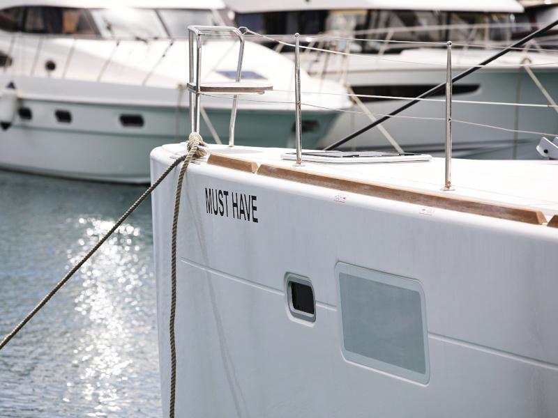 Book yachts online - catamaran - Lagoon 450 F - MUST HAVE - rent