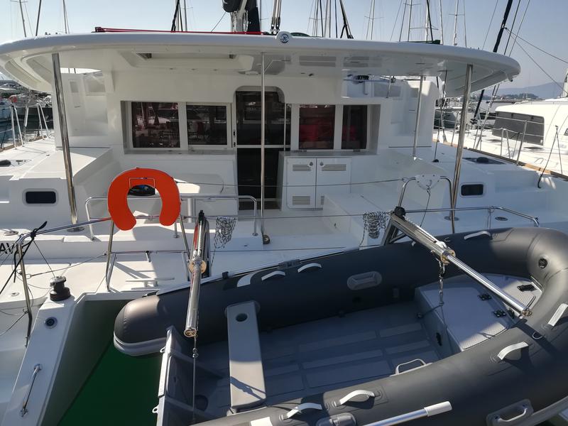 Book yachts online - catamaran - Lagoon 450 F - MUST HAVE - rent