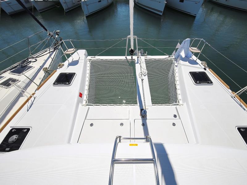 Book yachts online - catamaran - Lagoon 39 - GIN TONIC - rent