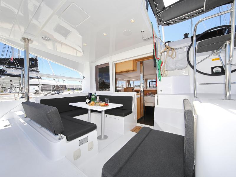 Book yachts online - catamaran - Lagoon 39 - GIN TONIC - rent