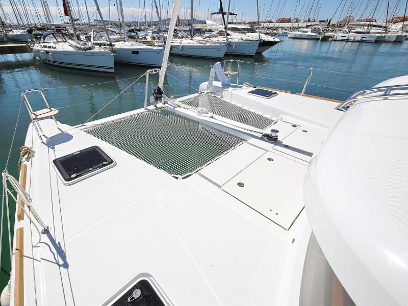 Book yachts online - catamaran - Lagoon 39 - GIN TONIC - rent