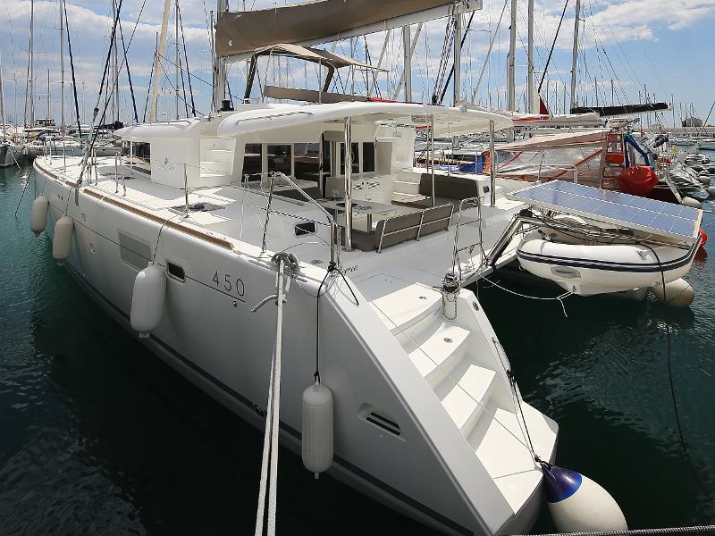 Book yachts online - catamaran - Lagoon 450 F - LADIES&amp;GENTLEMEN - rent
