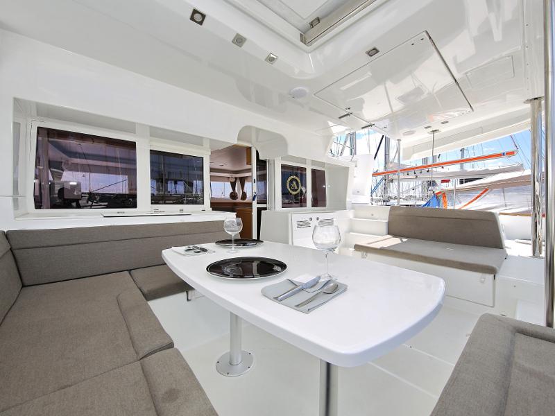 Book yachts online - catamaran - Lagoon 450 F - LADIES&amp;GENTLEMEN - rent