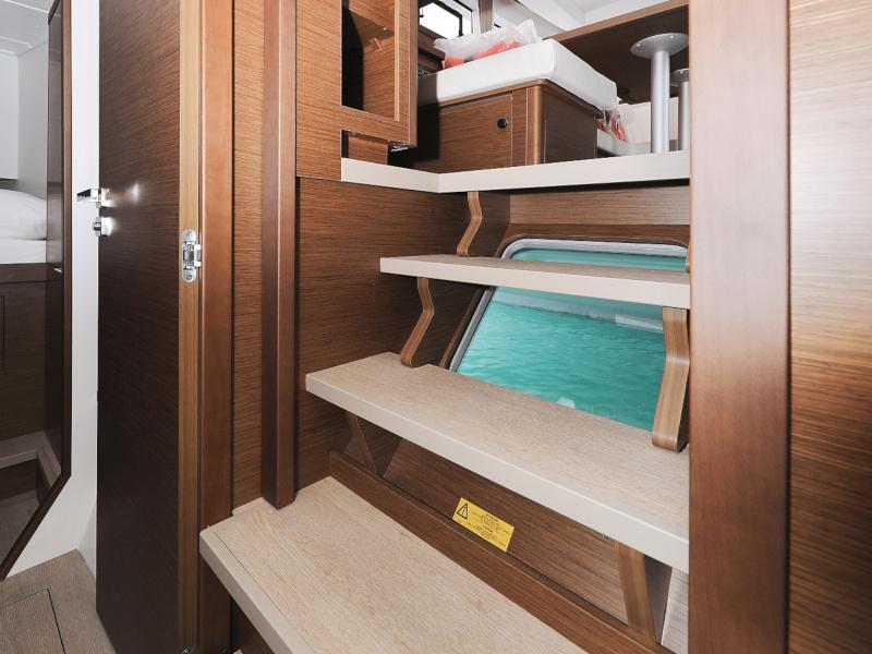 Book yachts online - catamaran - Lagoon 40 - LANCELOT - rent