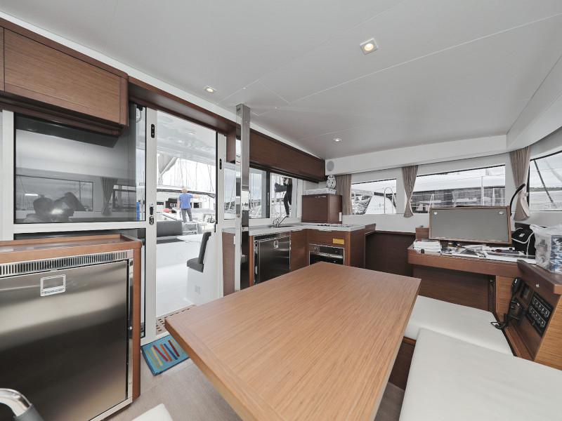 Book yachts online - catamaran - Lagoon 40 - LANCELOT - rent