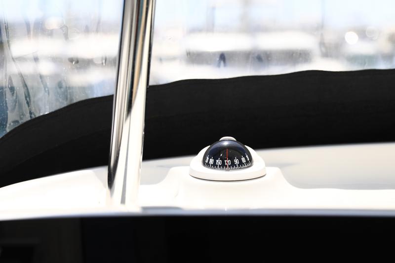 Book yachts online - catamaran - Lagoon 42 - ZEUS - rent
