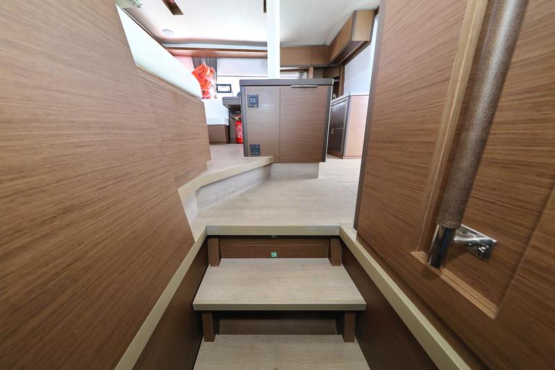 Book yachts online - catamaran - Lagoon 50 - HIGH LIFE - rent
