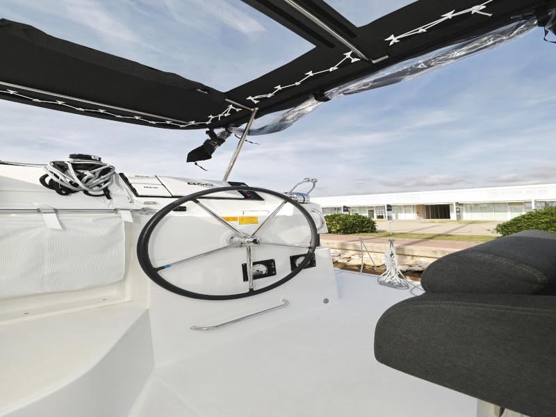 Book yachts online - catamaran - Lagoon 40 - BLUE ANGEL - rent