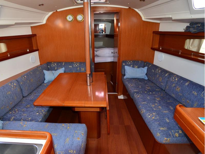 Book yachts online - sailboat - Oceanis 37 - MARINA - rent