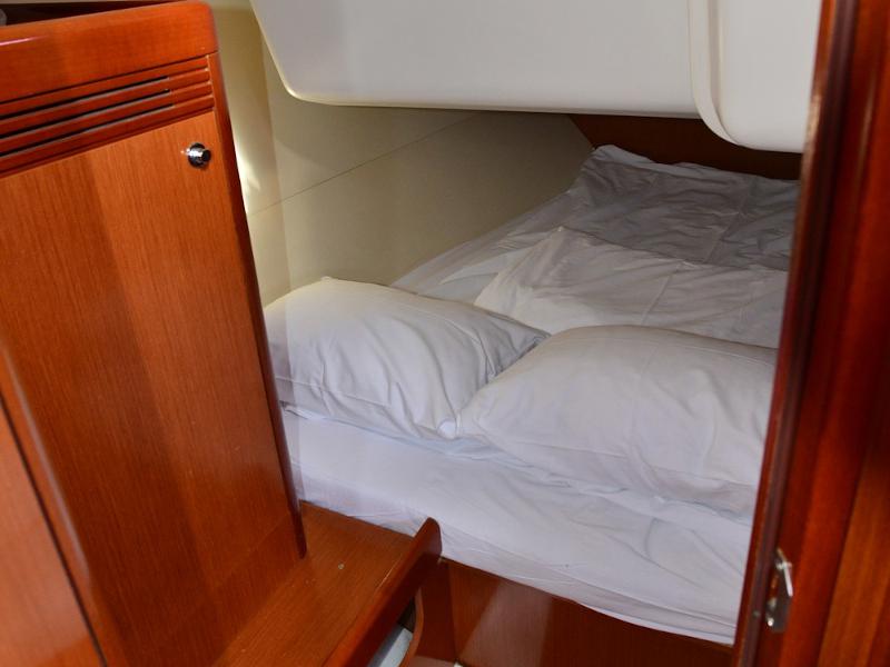 Book yachts online - sailboat - Oceanis 37 - MARINA - rent