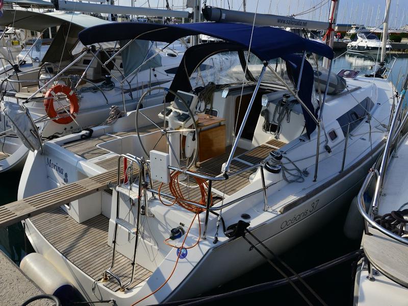 Book yachts online - sailboat - Oceanis 37 - MARINA - rent