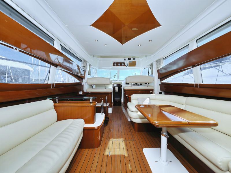Book yachts online - motorboat - Prestige 46 Fly - ANIMA MARIS - rent
