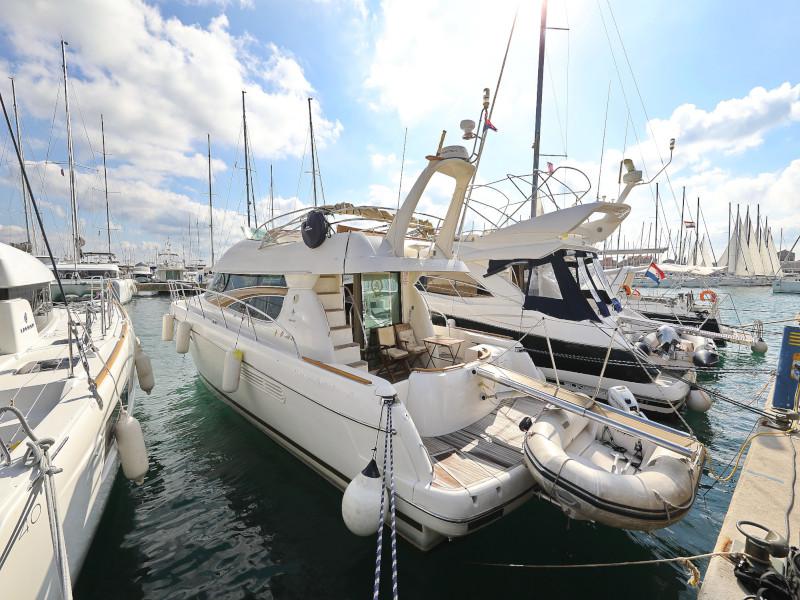 Book yachts online - motorboat - Prestige 46 Fly - ANIMA MARIS - rent