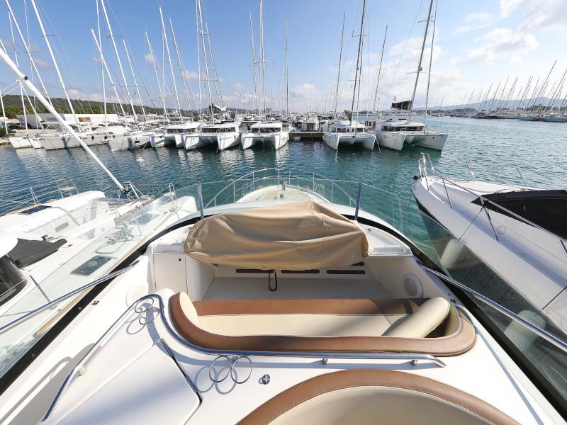 Book yachts online - motorboat - Prestige 46 Fly - ANIMA MARIS - rent