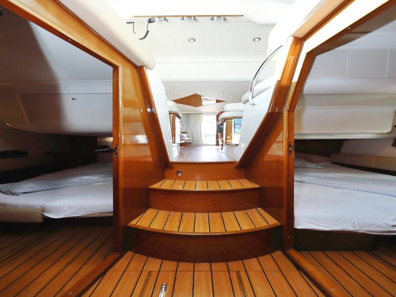 Book yachts online - motorboat - Prestige 46 Fly - ANIMA MARIS - rent