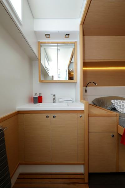 Book yachts online - catamaran - Lagoon 52 - SEA DWELLER  - rent
