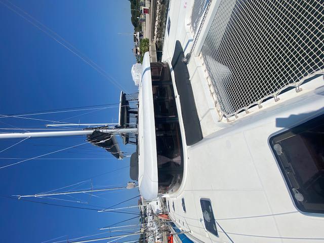 Book yachts online - catamaran - Lagoon 42 - FAT CAT - rent