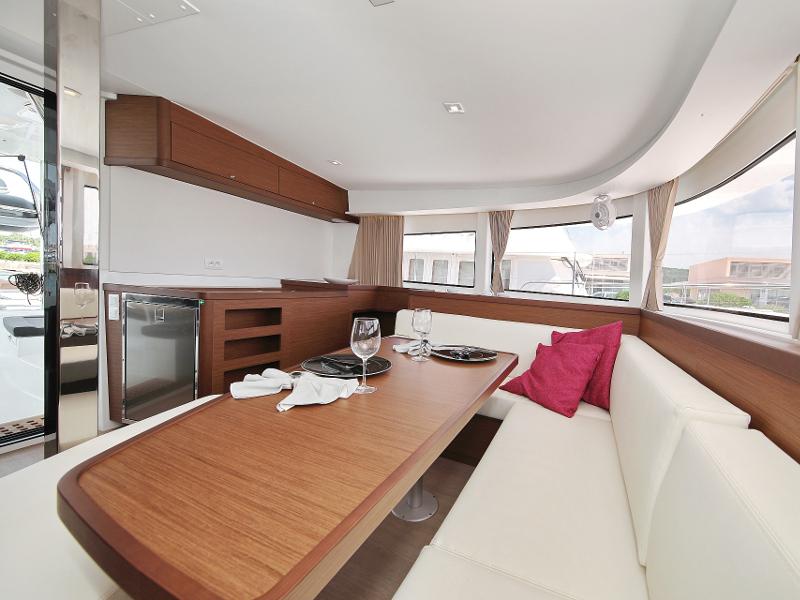 Book yachts online - catamaran - Lagoon 42 - MASTERPIECE - rent