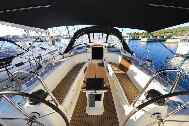 Book yachts online - sailboat - Bavaria 50 - MUSKAT - rent