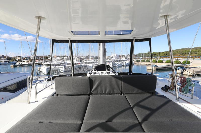 Book yachts online - catamaran - Lagoon 50 - CELESTE DEL MAR - rent