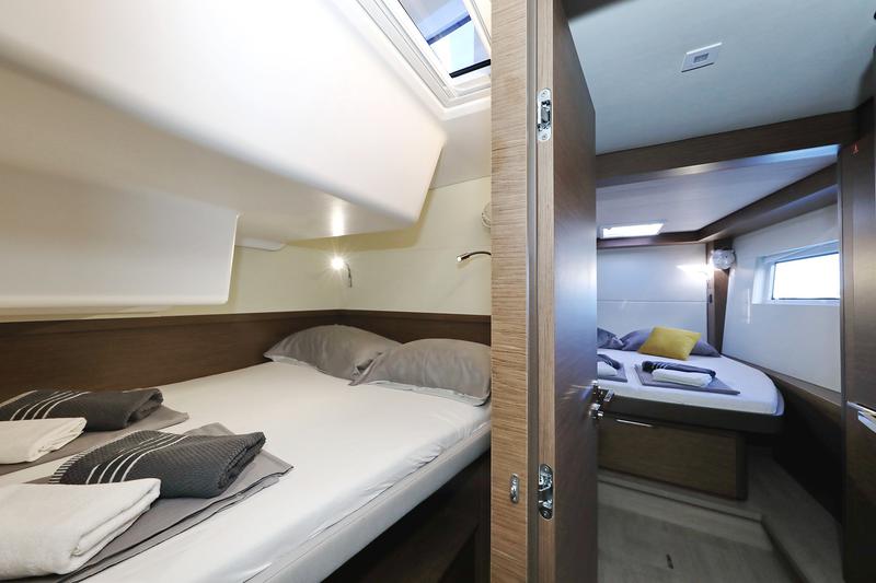Book yachts online - catamaran - Lagoon 50 - CELESTE DEL MAR - rent