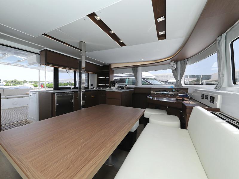 Book yachts online - catamaran - Lagoon 46 - PANOS - rent
