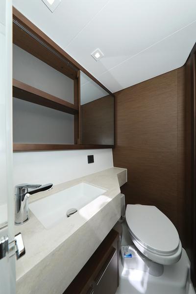 Book yachts online - catamaran - Lagoon 46 - PANOS - rent