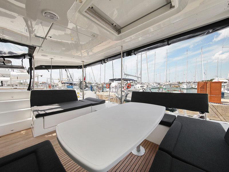 Book yachts online - catamaran - Lagoon 450 F - PARADISE - rent