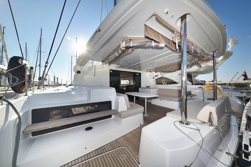Book yachts online - catamaran - Lagoon 50 - LUX - rent