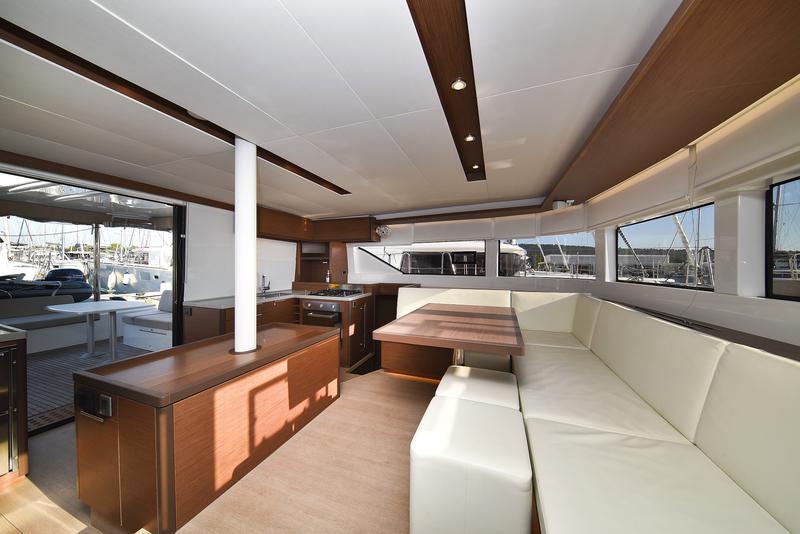 Book yachts online - catamaran - Lagoon 50 - LUX - rent