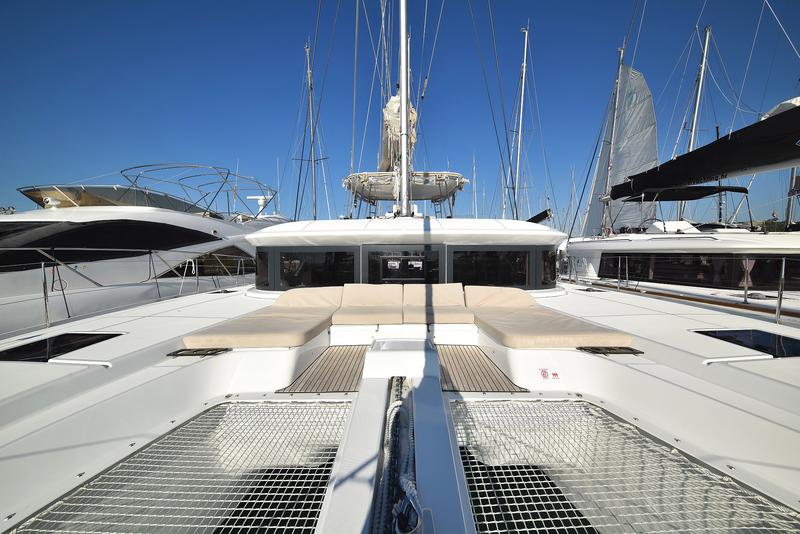 Book yachts online - catamaran - Lagoon 50 - LUX - rent