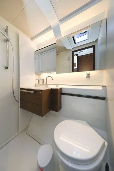 Book yachts online - catamaran - Lagoon 50 - LUX - rent