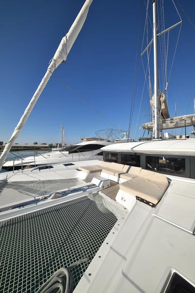 Book yachts online - catamaran - Lagoon 50 - LUX - rent