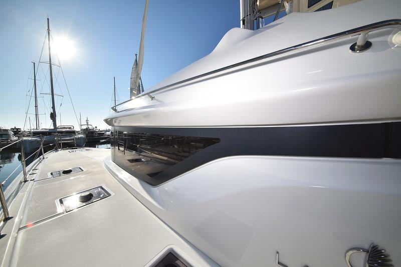 Book yachts online - catamaran - Lagoon 50 - LUX - rent
