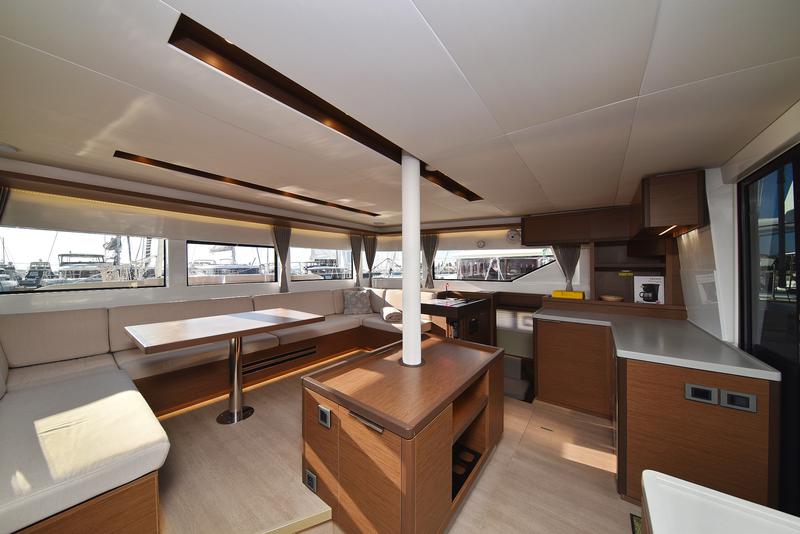 Book yachts online - catamaran - Lagoon 50- owner version - RAGNAR - rent