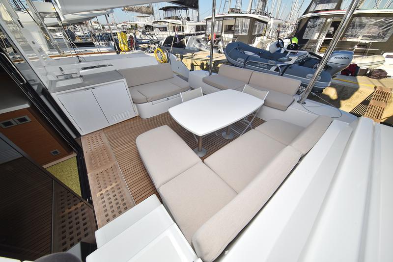 Book yachts online - catamaran - Lagoon 50- owner version - RAGNAR - rent