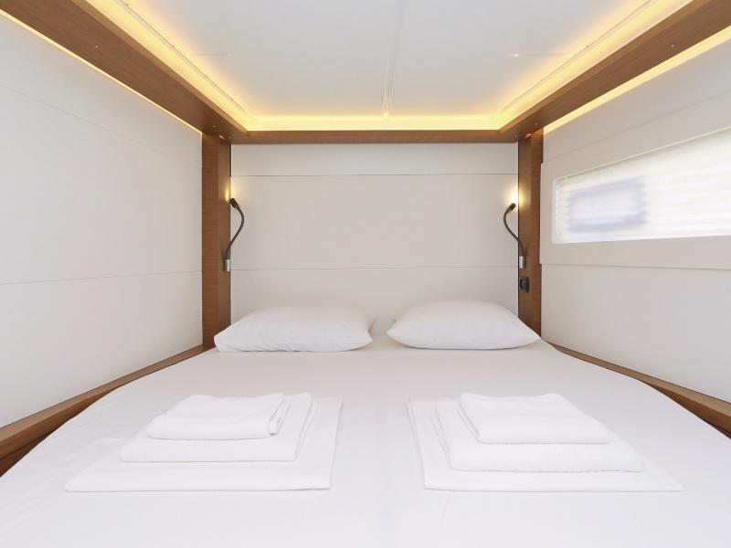 Book yachts online - catamaran - Lagoon 46 - DEEPSEA - rent